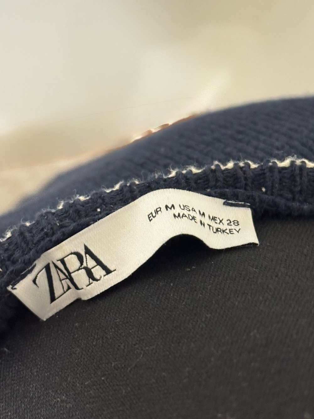 Zara Navy V-Neck Sweater with White Contrast Stitching - Picture 5 of 5